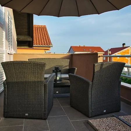 And Διαμέρισμα Ζαντάρ